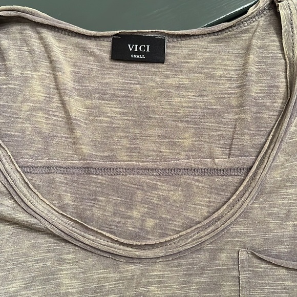 New in bag Vici Get Going Scoop Neck Pocket Tee - Picture 10 of 16